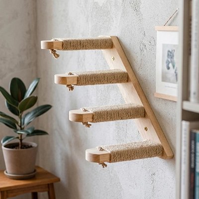 Escalier pour chat avec du sisal