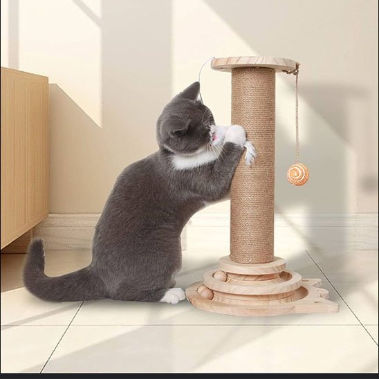 Griffoir chat en bois 46 cm de haut / 29 cm de base