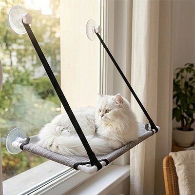 Hamac pour Chat fenetre tenue par des ventouses et des sangles