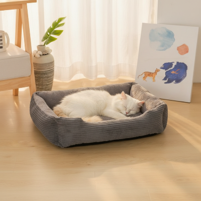 Panier chat gris - chat persan blanc - intérieur scandinave